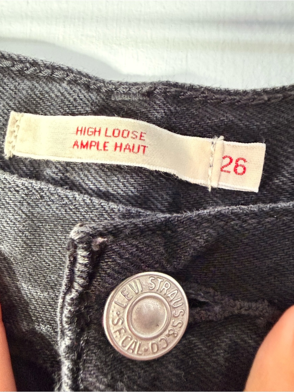 LEVI'S Denim High Loose Jean in Trainwreck size 26 - Picture 8 of 11